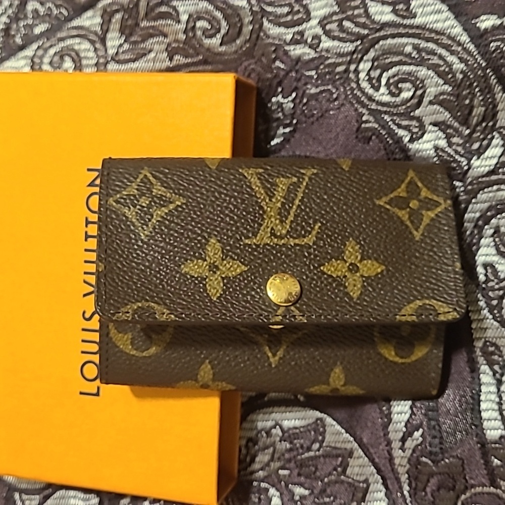 Louis Vuitton Key Holder